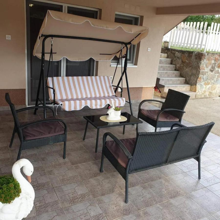 Apartmani Apolon ヴルドニーク エクステリア 写真